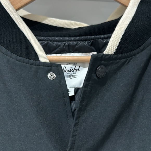 Herschel bomber style black jacket - Picture 2 of 3